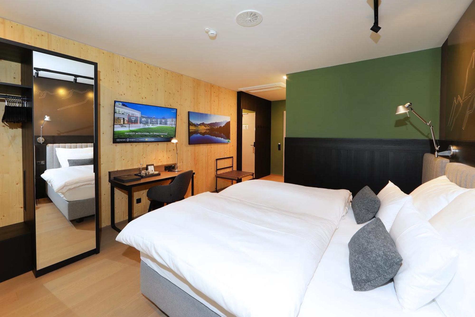Hotel Steiermarkhof Graz - Aus Holz Gebaut, Von Huegeln Gekuesst Экстерьер фото
